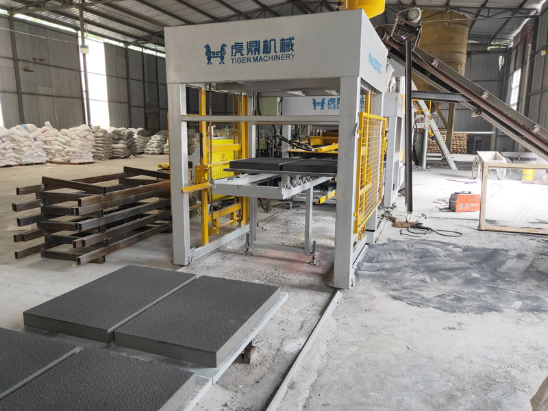 仿石水泥磚生產線 仿石水泥磚生產線